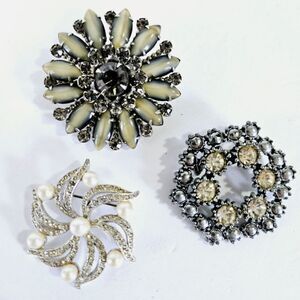 Vintage Rhinestone Faux Pearl Marcasite Pot Metal Prong Set Floral Pins Broochs